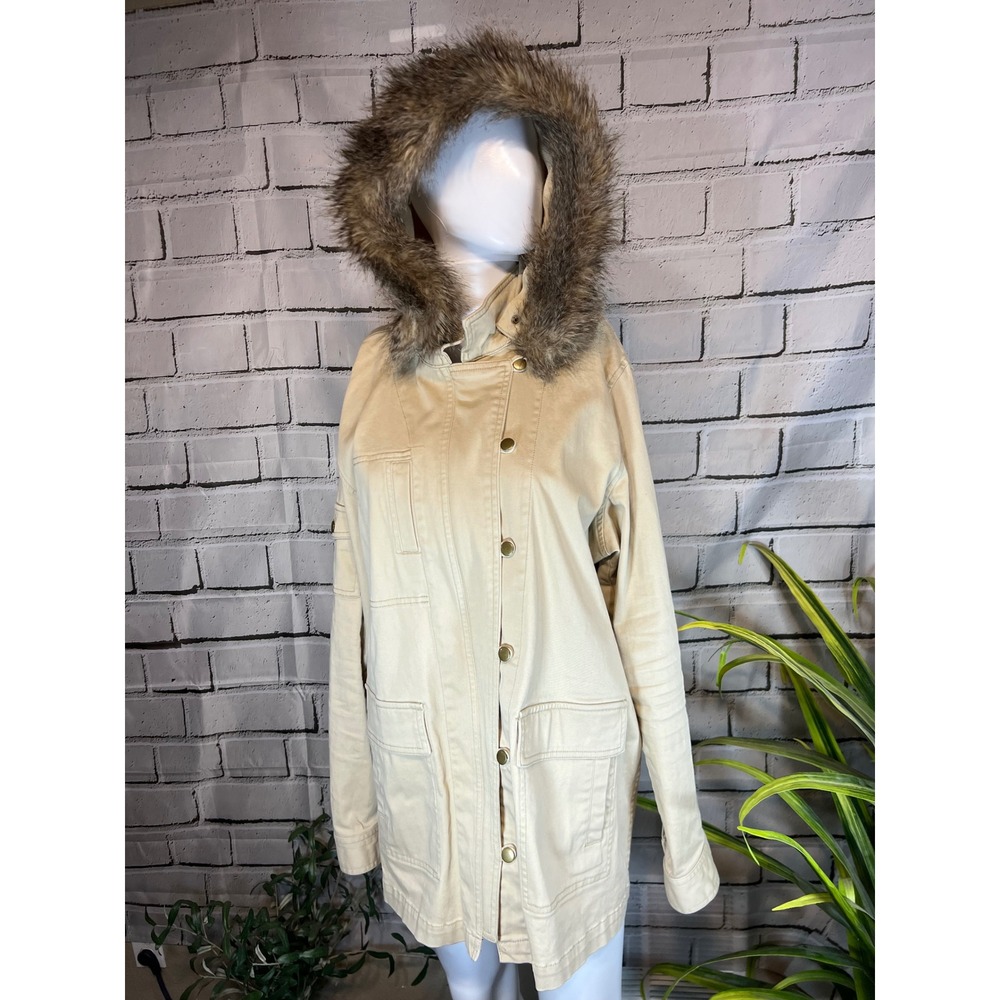 Cabi Women Tan Khaki Faux Fur Hood Utility Jacket Parka Style 110 Size Large